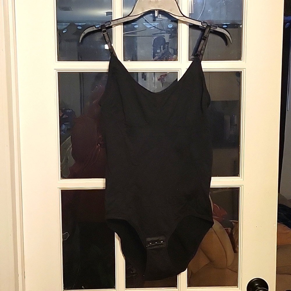Set of 2 body suits